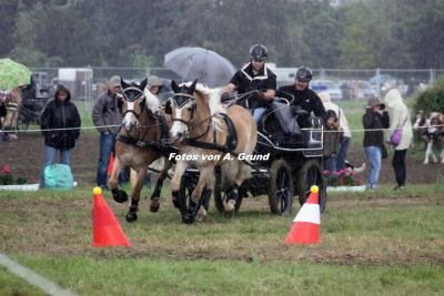 Fahrt trotz Regen - Markus Kemper beim Equitana Cup